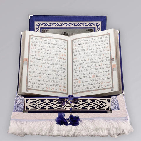 Kadife Kutulu Kur’an-ı Kerim (Lacivert, Seccadeli, Gümüş Süsleme)