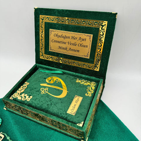 Kadife Kutulu Kur'an-ı Kerim İsme Özel Aydın Seccade Kombin Set (Yeşil)