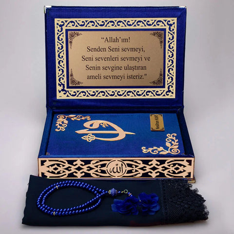 Kadife Kutulu Kur’an-ı Kerim (Lacivert, Namaz Örtülü, Gold Süsleme)