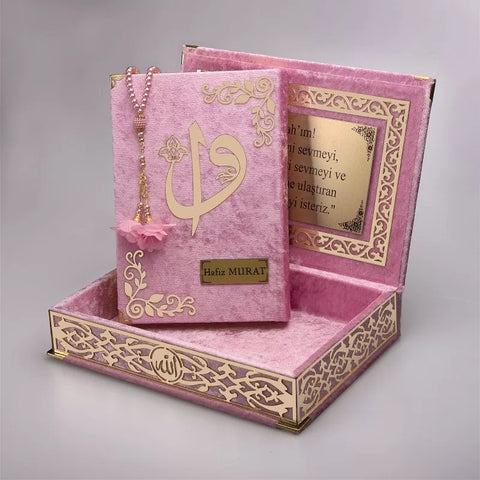 Kadife Kutulu Kur'an-ı Kerim (Bebe Pembe, Gold Süsleme)