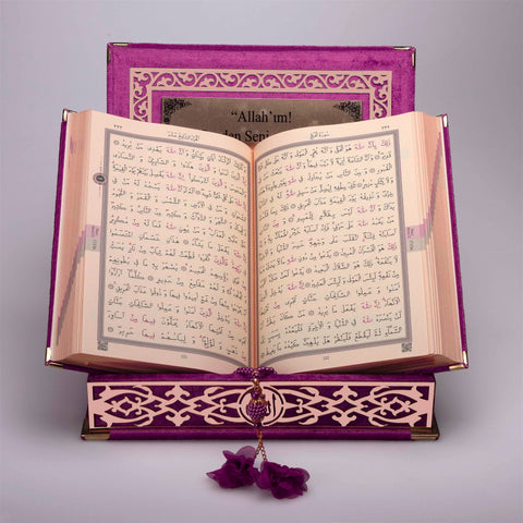 Kadife Kutulu Kur'an-ı Kerim (Lila, Gold Süsleme)